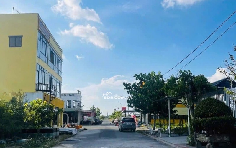 Thông tin chi tiết: nền Chính Chủ Cần Thơ mới , HIỆN TẠI LÀ CHÂU THÀNH , CÂN THƠ