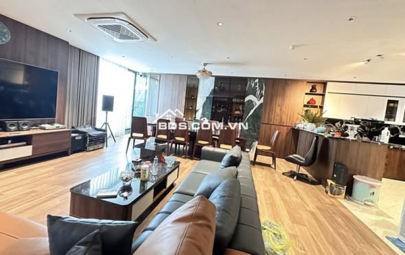 Mặt Tiền 9M 10 Tầng VIEW hồ Tây Mặt Phố Nghi Tàm 95 Tỷ -PCCC-GPXD Chuẩn