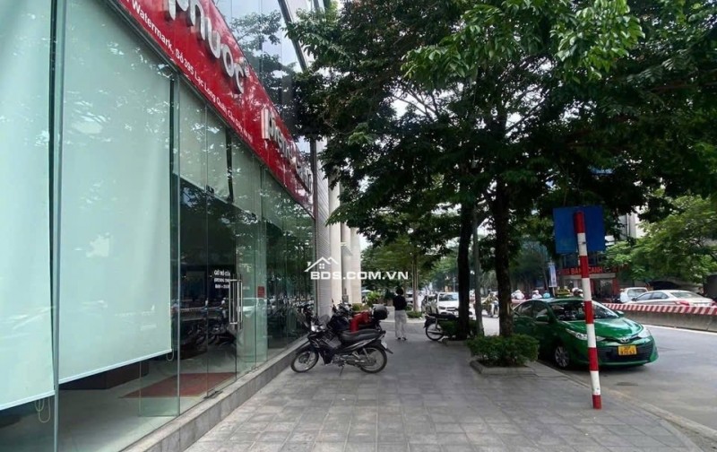 Lô Góc Mặt Phố Lạc Long Quân Mặt Tiền 8M Lô Góc 3 Mặt Thoáng 65 Tỷ