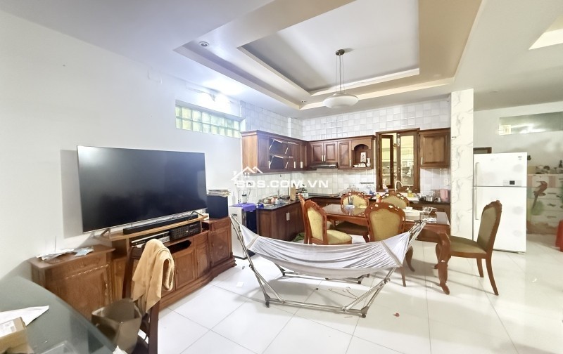 Bán Biệt Thự Mặt Tiền Linh Đông Thủ Đức -243m2 ngang 7m  - Vừa Ở Vừa Kinh Doanh - 36 Tỷ