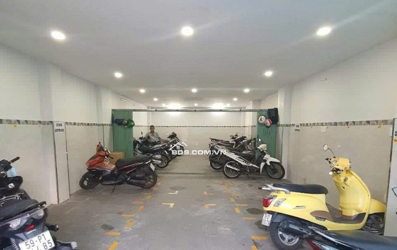 Bán CHDV 6L ngang 5.5m 110m2 HXT Dương Quảng Hàm 10PN T.máy ngay Văn Lang TN60tr 21 tỷ.