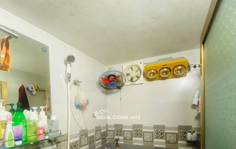 BÁN NHÀ 1.79 TỶ 2 TẦNG 67M2 ( ĐÔNG NAM ) NGÕ CHỢ KÊNH