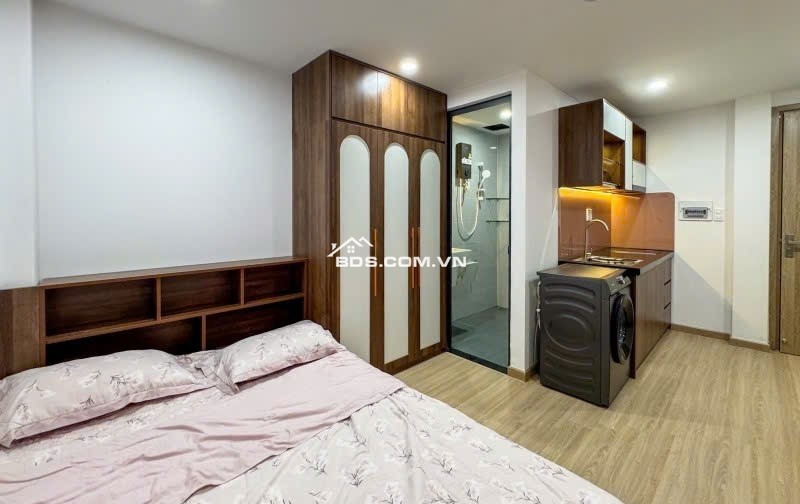 Bán CHDV 6 lầu mới 100% 17PN ngang 6m 108m2 ngay chợ Phạm Văn Bạch TN 100tr chỉ 21.9 tỷ.