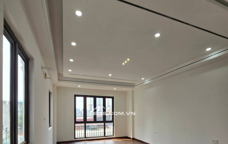 Bán Nhà Mặt Phố, Kinh Doanh, Nguyễn Đức Cảnh 47m, 6 tầng, mt 4.2m, giá 23.5 tỷ.