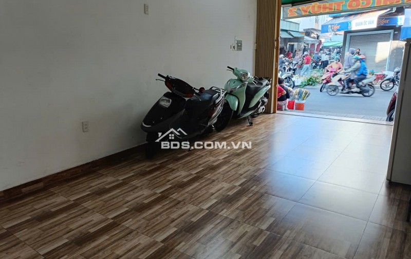 Cho thuê mặt bằng ngay chợ Phạm Văn Hai DT 36m2 tiện KD đa ngành