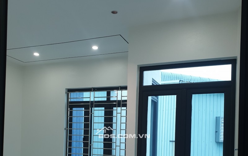 BÁN NHÀ 2.39 TỶ 3 TẦNG 50M2 ( HƯỚNG NAM ) KHU ĐÔ THỊ MỸ TRUNG