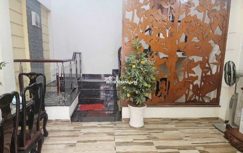 Chỉ 26 tỷ có nhà MTKD gần chợ Bà Chiểu ngang 4.7m 124m2 5 tầng Phan Văn Trị KD sầm uất.