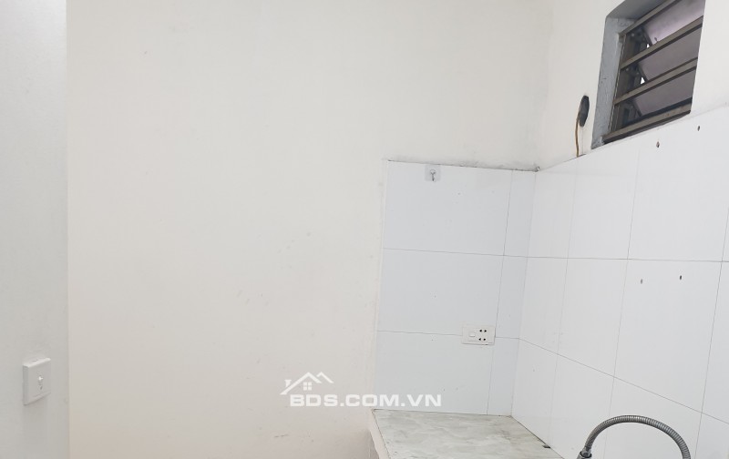 BÁN NHÀ ĐẸP 1.35 TỶ 1.5 TẦNG 64M2 NGÕ ĐẶNG VIỆT CHÂU