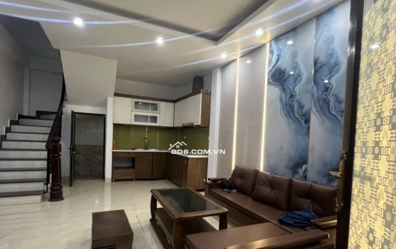 BÁN NHÀ PHÚC LỢI LONG BIÊN VỀ Ở NGAY KHU VỰC ĐÔNG DÂN CƯ 9  TỶ 48m MT 5M PHÁT TRIỂN TỐT