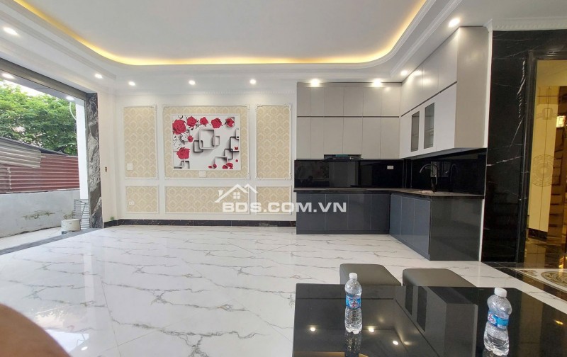 BÁN NHÀ PHÚC LỢI LONG BIÊN VỀ Ở NGAY KHU VỰC ĐÔNG DÂN CƯ 9  TỶ 48m MT 5M PHÁT TRIỂN TỐT