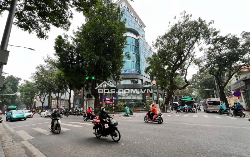 Mặt Phố Lò Đúc 300M2 190 Tỷ 1 Sổ 1 Chủ Mặt Tiền Rộng Đẹp Vỉa hè rộng