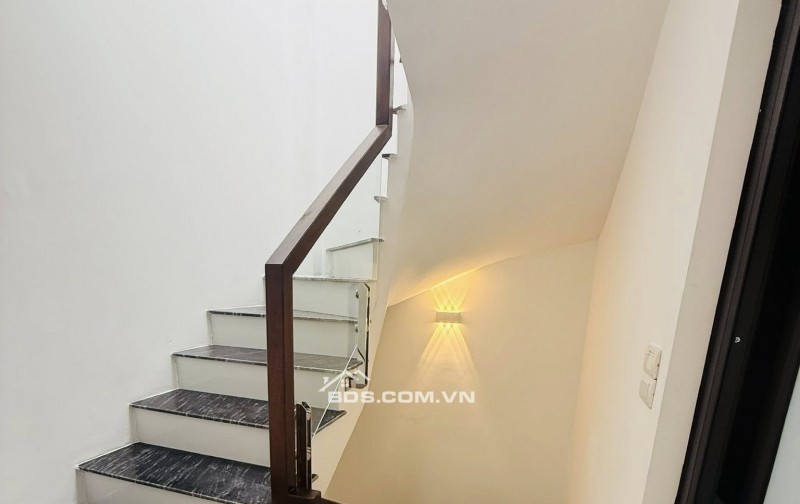 Phân Lô Kim Ngưu Lô Góc 2 Mặt Tiền Ô TÔ tránh Sát Phố 21.6 Tỷ Mặt Tiền Bề Thế