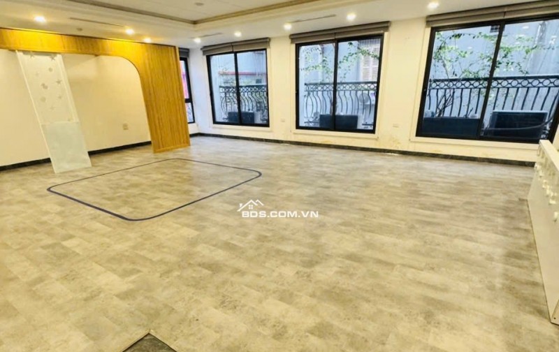 Mặt Phố Phó Đức Chính 7 Tầng Thang Máy Nhà Đẹp 53 Tỷ-30M Ra Hồ Trúc bạch Sổ Vuông