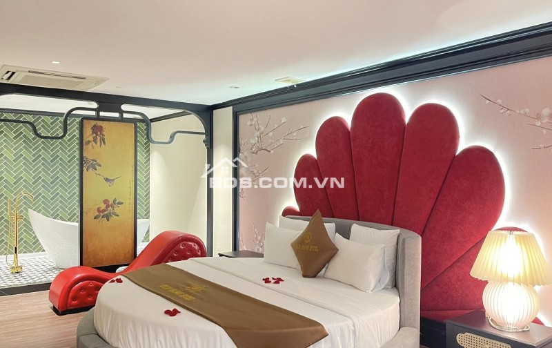 Mặt phố Hàng Thùng Sát Hồ 7 Tầng Thang Máy 110 Tỷ 2 Mặt Thoáng PCCC GPXD Đủ