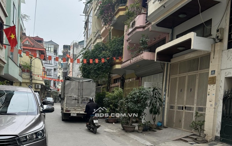 Nhà Láng Hạ 145M2 Mặt Tiền 6.5M 52 Tỷ Xây Tòa Vỉa hè KD Ô TÔ tránh