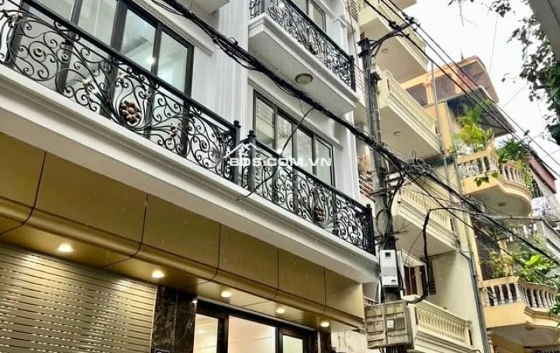 Bán nhà có 102 phố Phan Đình Giót, Nhà Đẹp chỉ việc sách vali vào ở 45m²  Giá 9,1 Tỷ