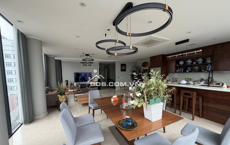 Mặt Phố Phó Đức Chính 7 Tầng Thang Máy Nhà Đẹp 53 Tỷ-30M Ra Hồ Trúc bạch Sổ Vuông