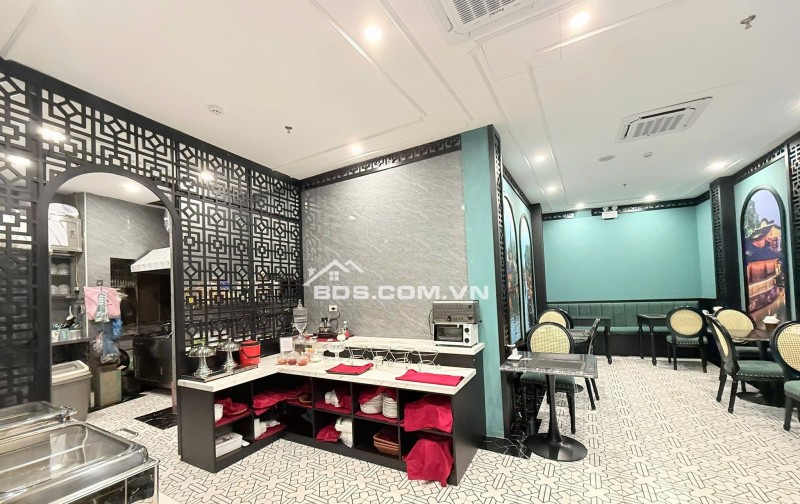 Khách Sạn 23 Phòng Tông Đản Hàng Vôi 150 Tỷ PCCC Đầy Đủ- 2 Thoáng 1 Mặt phố Và 1 Mặt ngõ