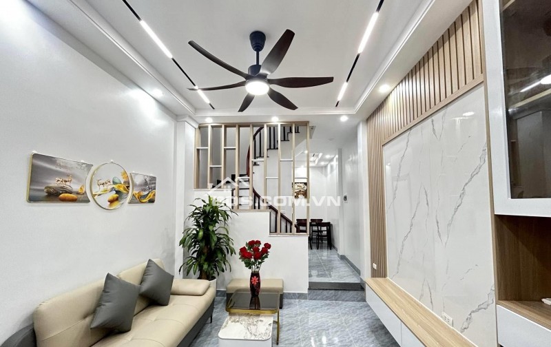 NHÀ ĐẸP LÔ GÓC THẠCH BÀN - SÁT AEON MALL - 4 TẦNG Ở NGAY - CHỈ 5.65 TỶ