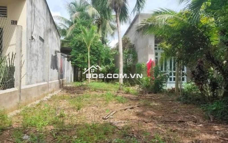 Bán 260m2 đất thổ cư đường oto gần UB Phước Thạnh,nay là phường Phú Tân