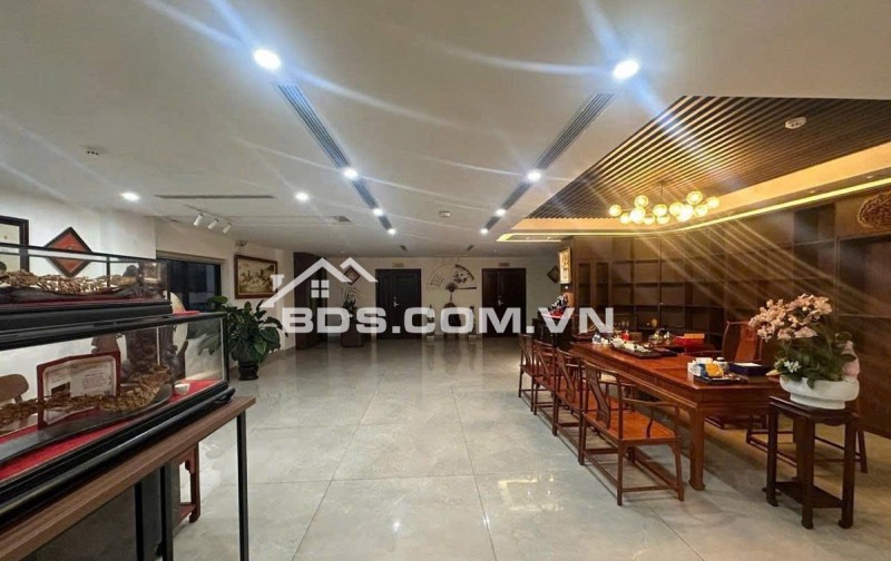 Cần Bán giảm 108 Tỷ Tòa Văn Phòng Trần Đại Nghĩa Kéo Dài Mặt Tiền 9M 240M2