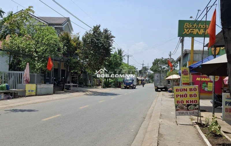 Mặt tiền Nguyễn Văn Khạ, 400m2, thổ cư 220m2, SHR, đường nhựa