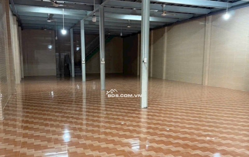 Cho thuê nhà xưởng nền gạch sd 600m2 Thạnh Lộc Quận 12