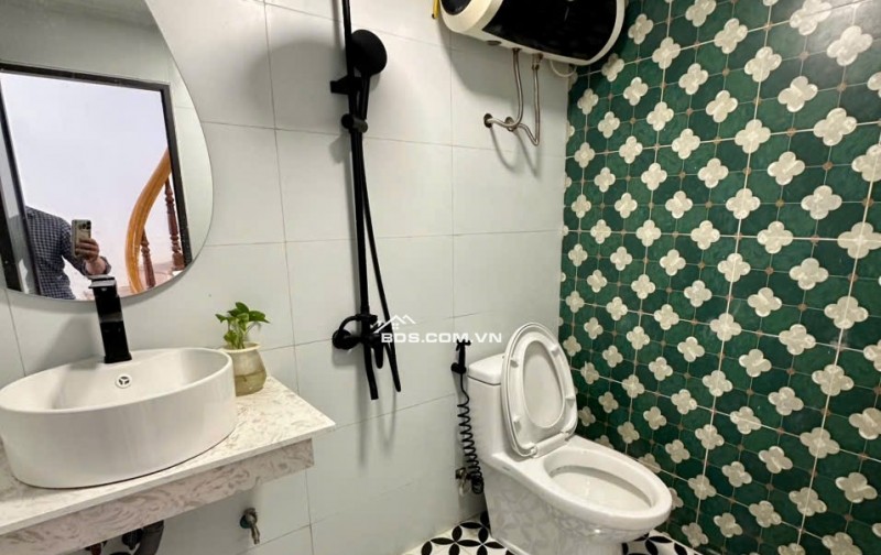 BÁN NHÀ ĐẸP 1.86 TỶ 2.5 TẦNG 56M2 NGÕ TRẦN NHÂN TÔNG