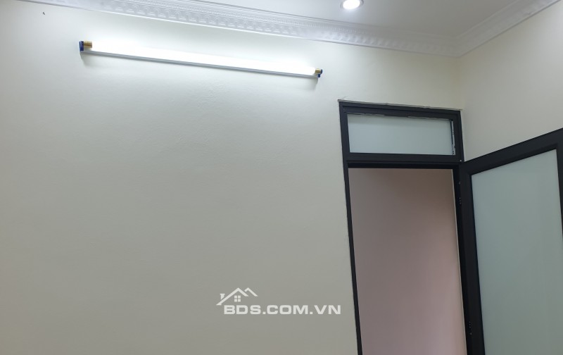 BÁN NHÀ ĐẸP 1.68 TỶ XÂY MỚI 3 TẦNG 45M2 NGÕ ĐOÀN TRẦN NGHIỆP