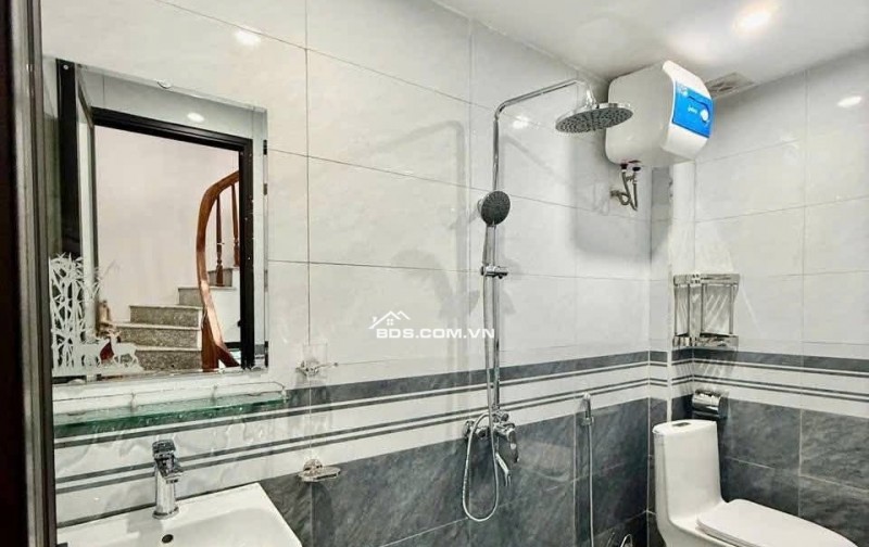 BÁN NHÀ ĐẸP 1.886 TỶ 2 TẦNG 53M2 ( ĐÔNG NAM ) NGÕ VĂN CAO