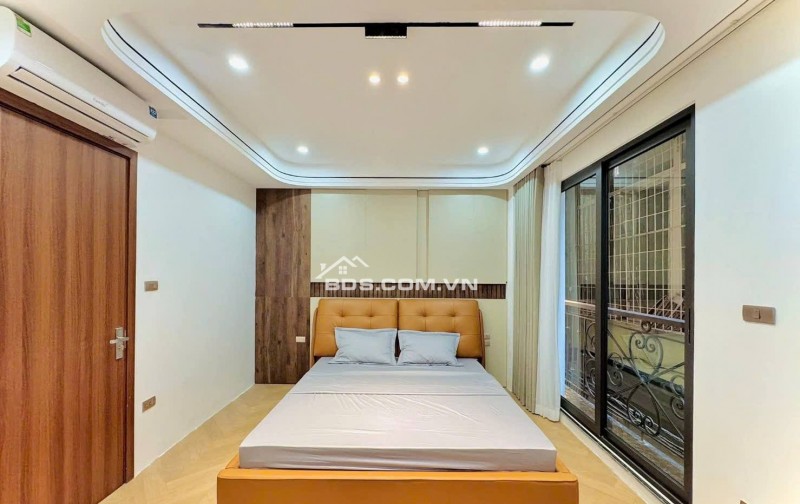 Bán Nhà Gần Phố, Thang Máy, Kim Ngưu, Hai Bà Trưng 30m, 6 tầng, mt 5.7m, giá 13.5 tỷ.