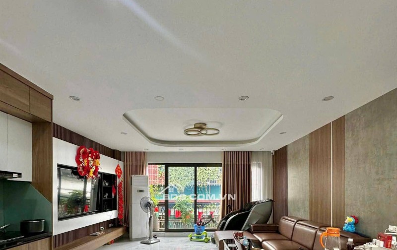 Bán Nhà Kinh Doanh VP Đại La, Hai Bà Trưng 54m, 6 tầng, mt 4.86m, giá 20.5 tỷ.