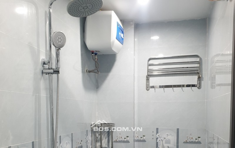 BÁN NHÀ ĐẸP 3.1 TỶ 3 TẦNG 50M2 Ô TÔ ĐỖ CỬA NGÕ MẠC THỊ BƯỞI