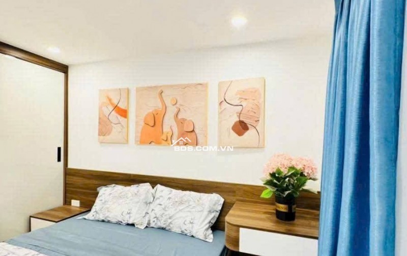 Bán Nhà Ngõ Ô Tô Quỳnh Mai, Hai Bà Trưng 70m, giá 4,35 tỷ.