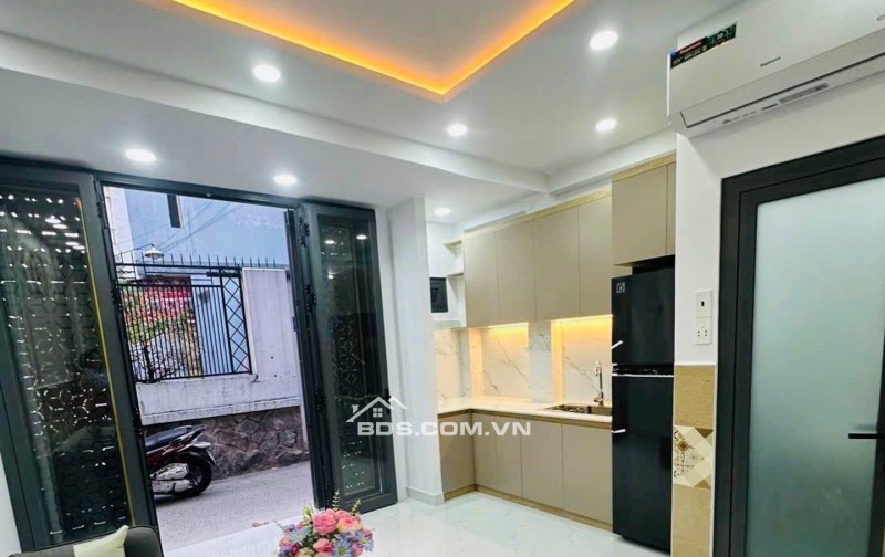 HÀNG HIẾM - 2 TỶ HƠN CÓ NHÀ SG - 2 TẦNG BTCT - NGAY COOPMART QUANG TRUNG - FULL NỘI THẤT XỊN - SỔ VUÔNG A4 - KHÔNG CÓ CĂN THỨ 2 ĐỂ SO SÁNH