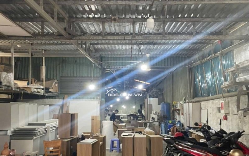 Cho thuê kho xưởng 550m2 Thạnh Lộc Quận 12