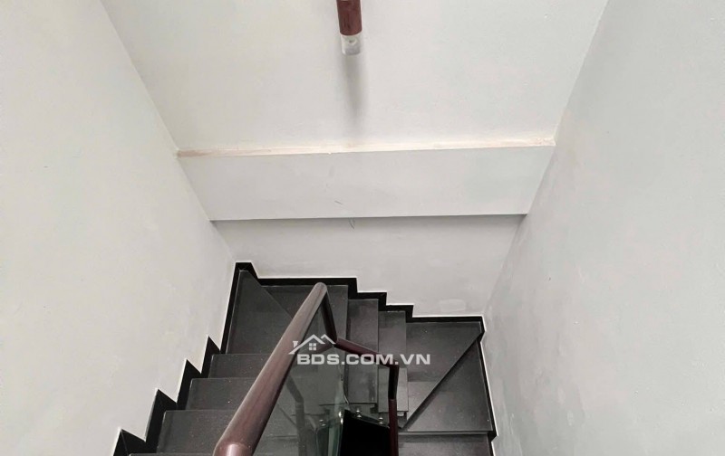 Bán Nhà Kinh Doanh Đỉnh, Hoàng Cầu, Đống Đa 64m, 7 tầng, mt 4.4m, giá 39.9 tỷ