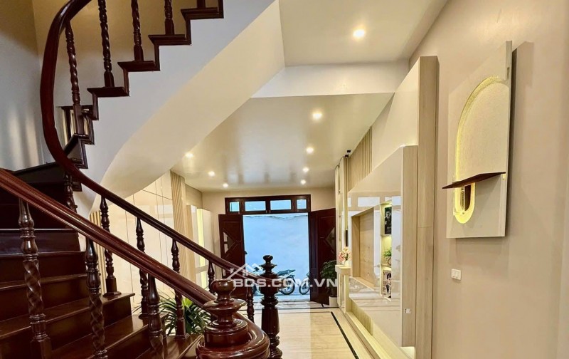 Bán Nhà Gần Phố Minh Khai, Hai Bà Trưng 52m, 4 tầng, mt 4.1m, giá 12.5 tỷ.