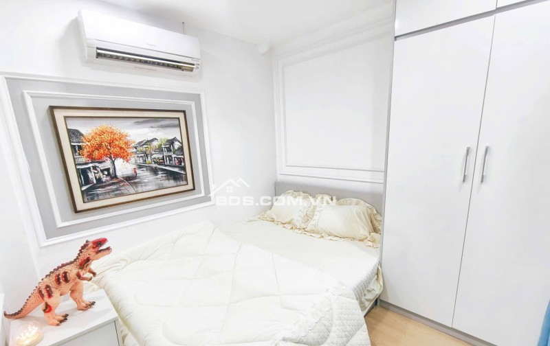 Bán Nhà Ngõ Ô TÔ, Ở Luôn Nam Đồng, Đống Đa 75m, giá 4.2 tỷ.