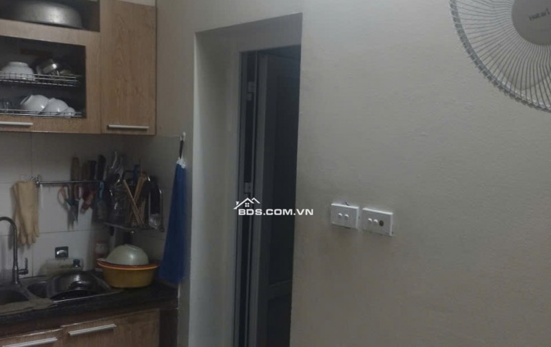 Bán căn hộ chung cư ICC 1277 (7F) đường Giải Phóng, Hoàng Mai, HN. DT 70m2, giá 5,6 tỷ