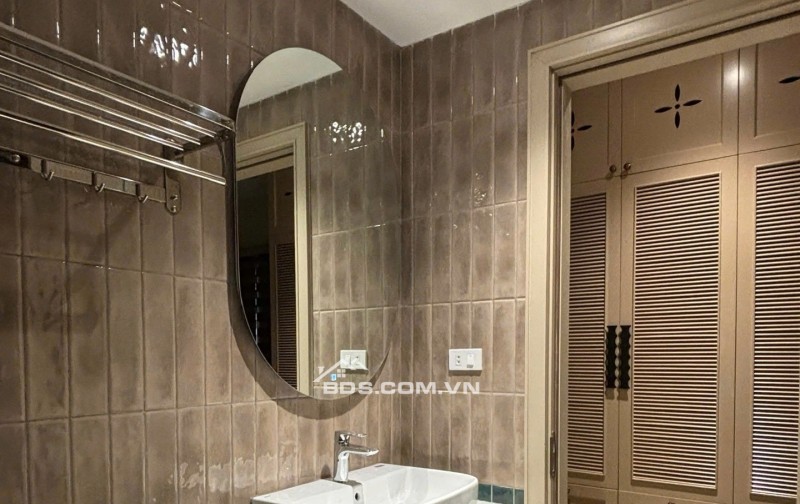 NHÀ LÒ ĐÚC_NGUYỄN CÔNG TRỨ_40M2_6 TẦNG_THANG MÁY_LÔ GÓC_TẶNG FULL NỘI THẤT