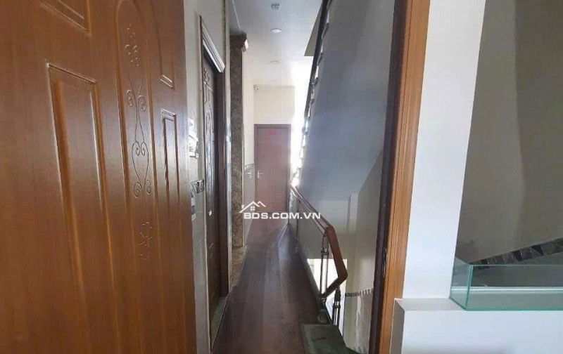 Bán CHDV 6L ngang 5.5m 110m2 HXT Dương Quảng Hàm 10PN T.máy ngay Văn Lang TN60tr 21 tỷ.