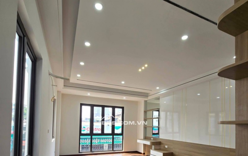 Bán Nhà Mặt Phố, Kinh Doanh, Nguyễn Đức Cảnh 47m, 6 tầng, mt 4.2m, giá 23.5 tỷ.