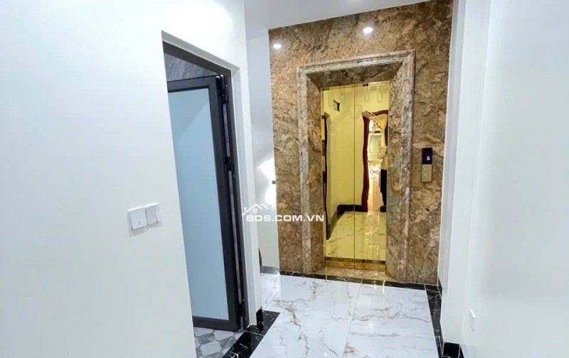 Bán Nhà Kinh Doanh, Ô TÔ Vào Nhà Tân Mai 51m, 6 tầng, giá 22.5 Tỷ.