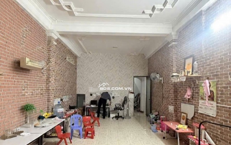 GẤP bán nhà HXH Nguyễn Kiệm P.3 ngang 4.2m 80m2 cho thuê cao gần BV 175 chỉ 9.9 tỷ.