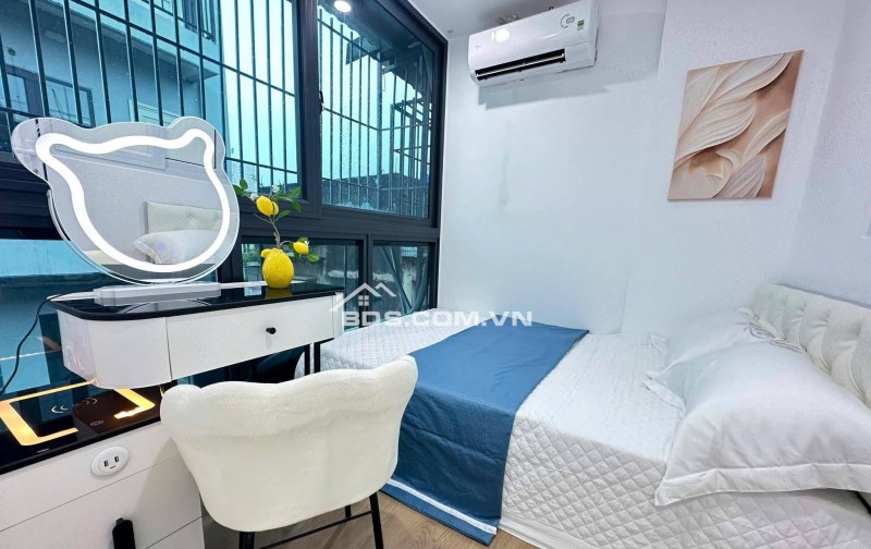 Bán Nhà Ngõ Ô TÔ, Ở Luôn Nam Đồng, Đống Đa 75m, giá 4.2 tỷ.