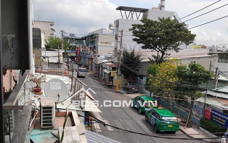 BÁN NHÀ MẶT TIỀN KINH DOANH-ĐÔNG HƯNG THUẬN
30M RA NGUYỄN VĂN QUÁ-2 TẦNG 4 X 36m.