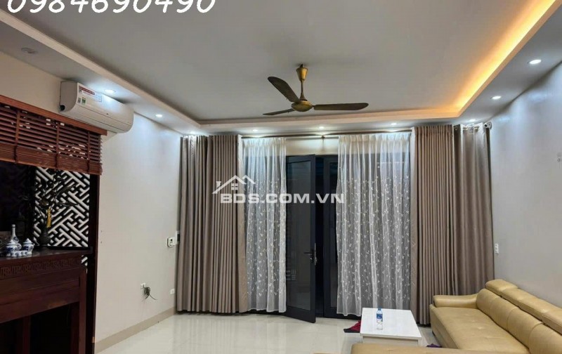 Cho thuê nhà nguyên căn Lai Xá - Hoài Đức DT 75m2, 3 tầng, full nội thất, giá 11tr/tháng