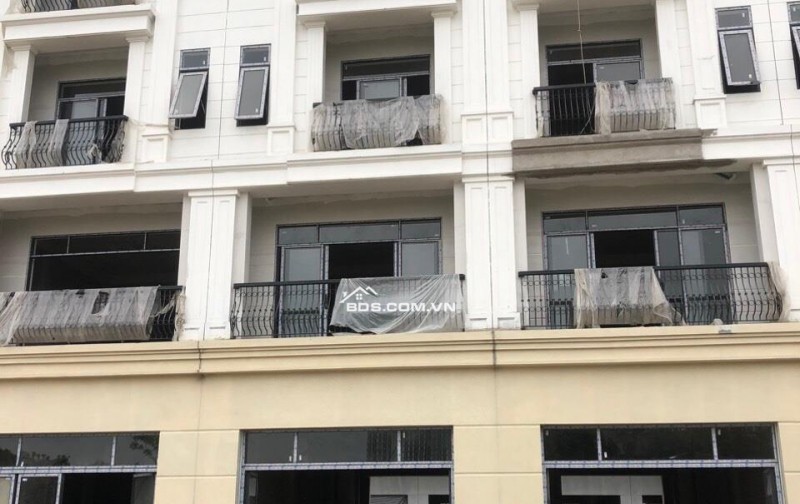 Bán nhà phố cao cấp dự án Him Lam, Bồ Đề, HN. 5 tầng, 82 m2, mt 5m, 2 mặt đường 25m