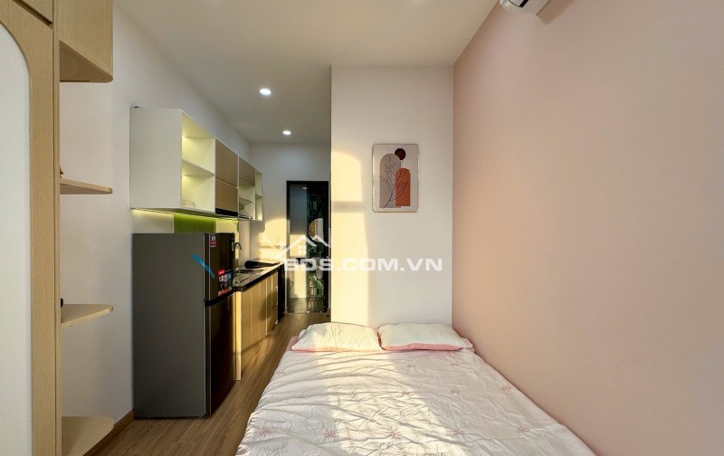 Bán CHDV 6 lầu mới 100% 17PN ngang 6m 108m2 ngay chợ Phạm Văn Bạch TN 100tr chỉ 21.9 tỷ.